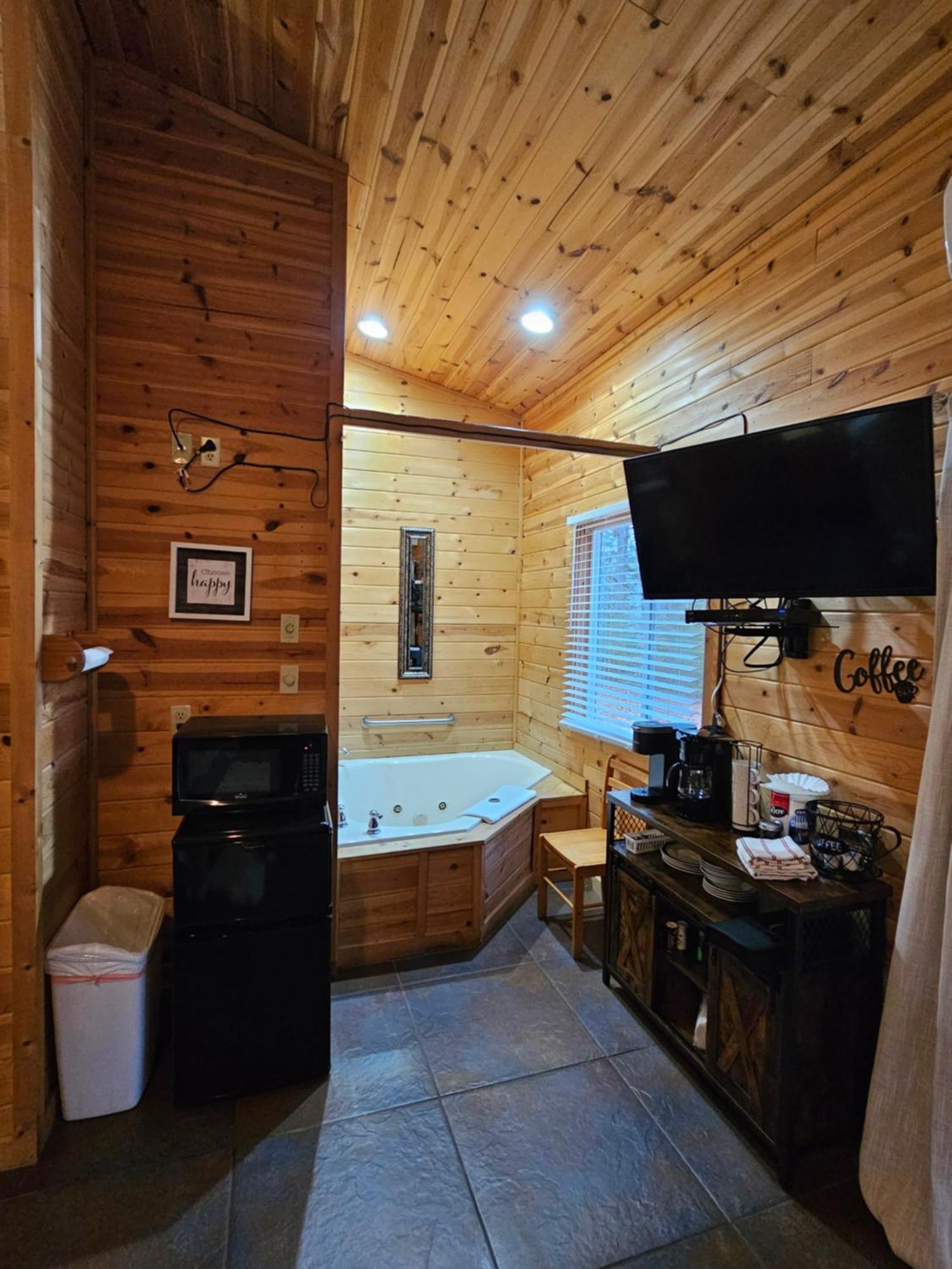 5 Min To Beaver Lake-King Bed-Fire Pit-Jetted Tub #5 ยูเรกาสปริงส์ ภายนอก รูปภาพ